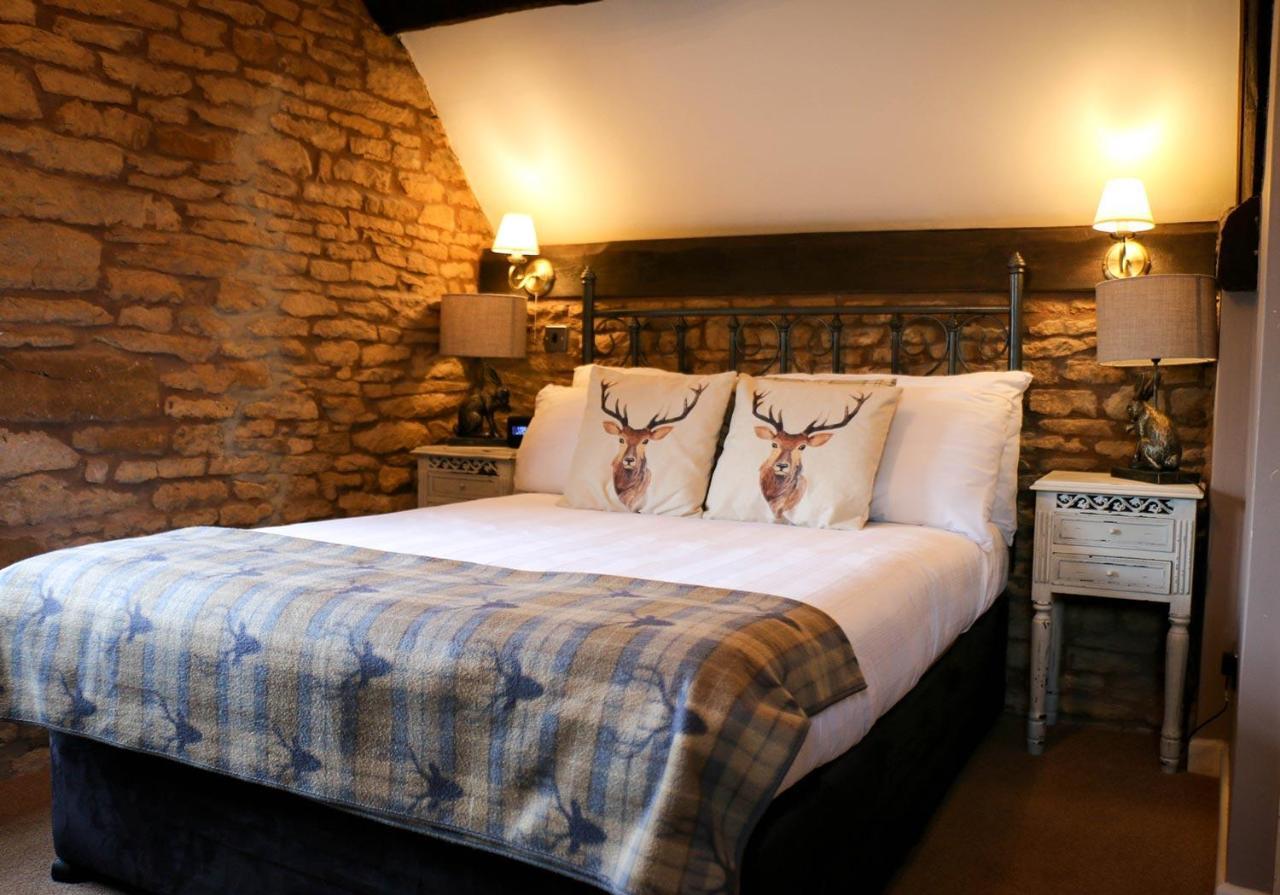 The Horse & Groom Stow-on-the-Wold Bagian luar foto