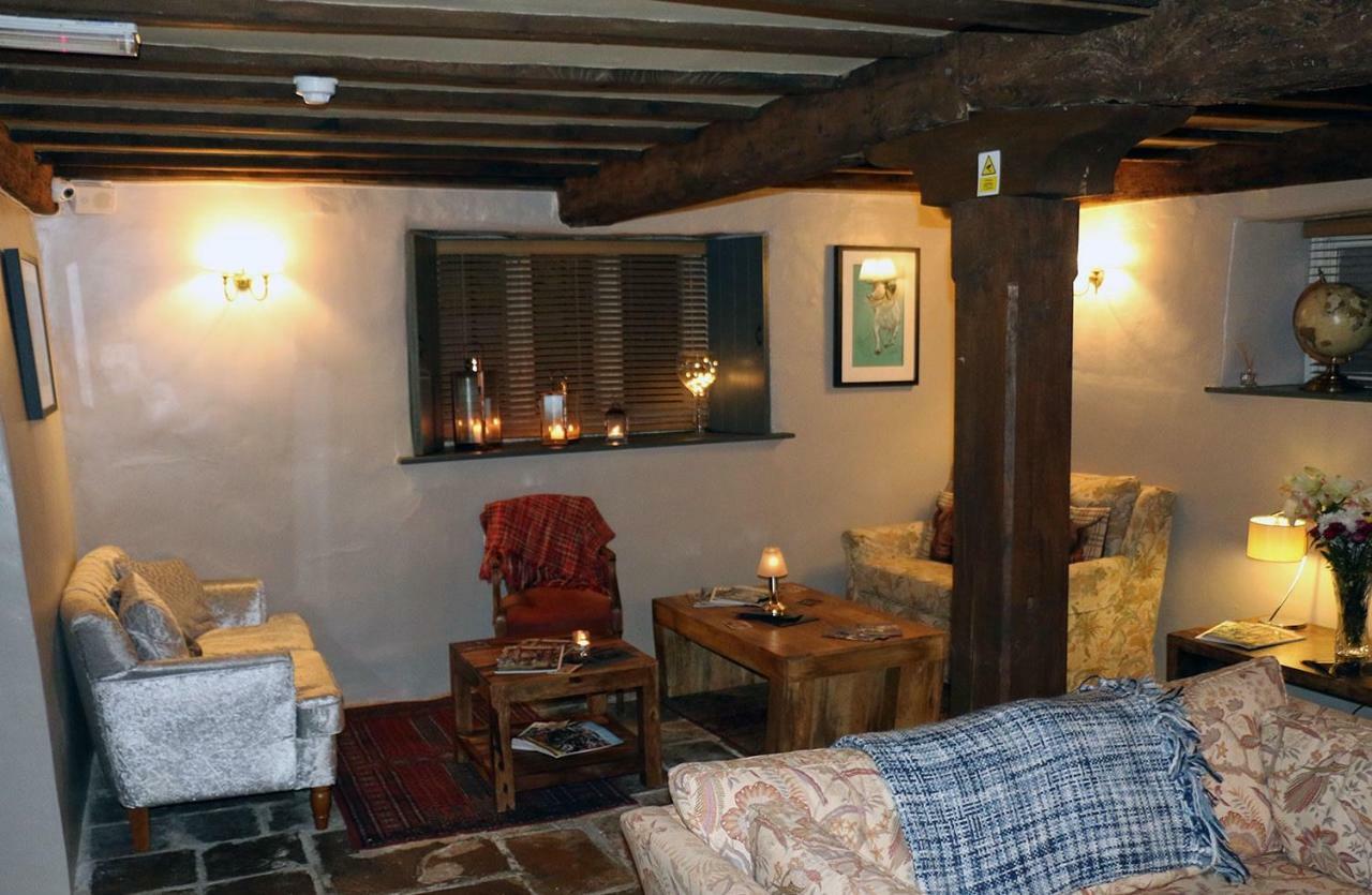 The Horse & Groom Stow-on-the-Wold Bagian luar foto