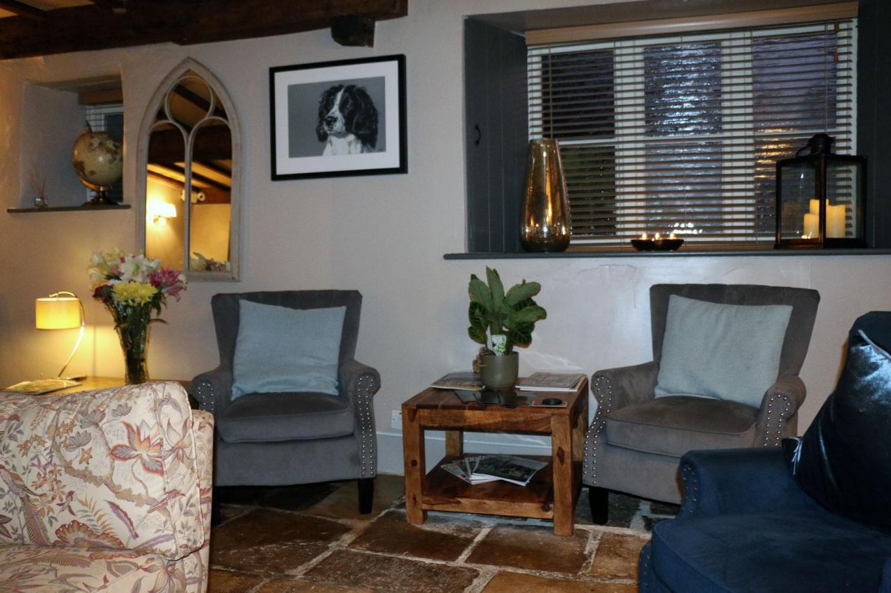 The Horse & Groom Stow-on-the-Wold Bagian luar foto